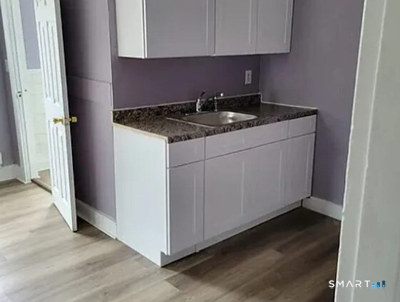 Foto del edificio - 136 Windsor Ave