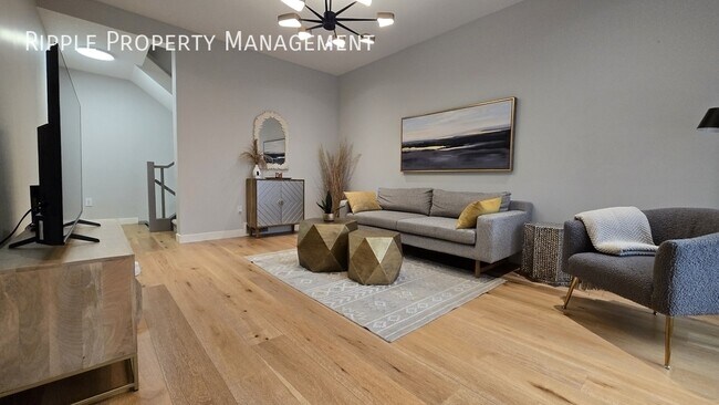 Photo du bâtiment - Modern 3 Beds, 2.5 Baths TownHouse | No Pe...