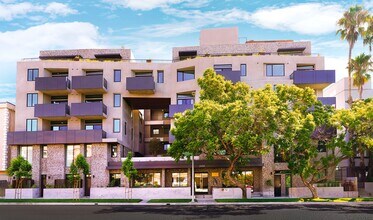 Building Photo - Hive Barrington