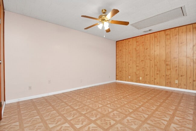 Building Photo - 19214 Cypress River Dr