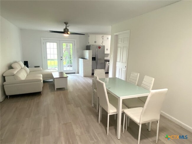 Building Photo - 2701 W Scott Blvd