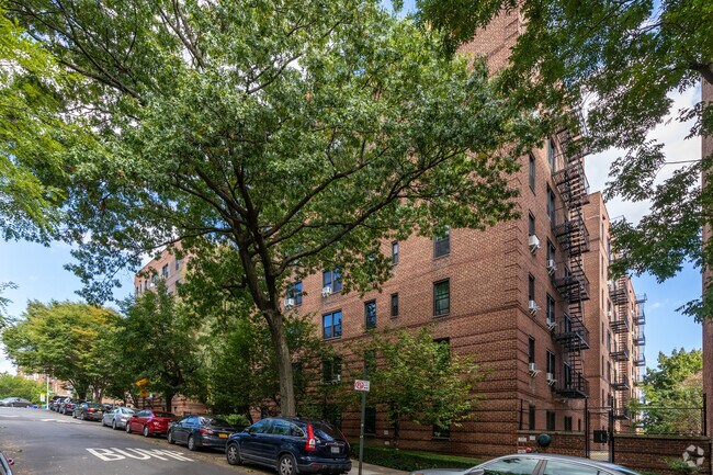 Foto del edificio - 3840 Greystone Ave