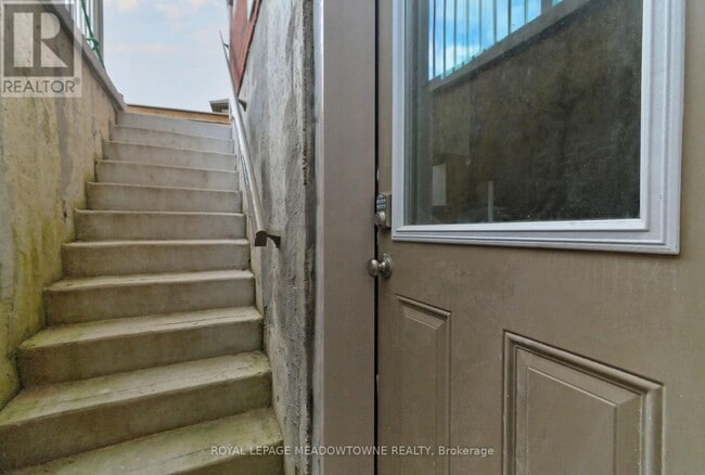 Photo du bâtiment - 103 Goodwin Cres