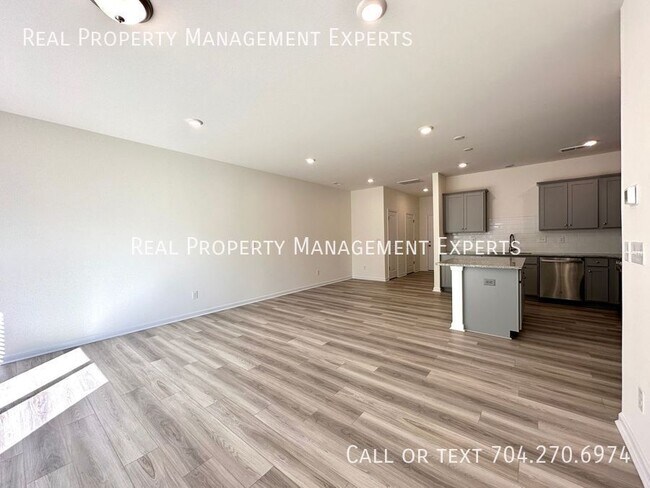 Foto del edificio - 2789 Yeager Dr NW