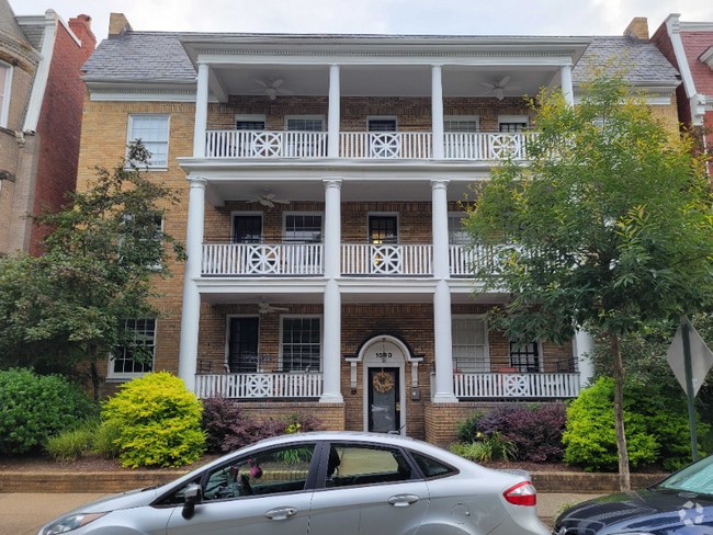 Building Photo - 1630 Monument Ave