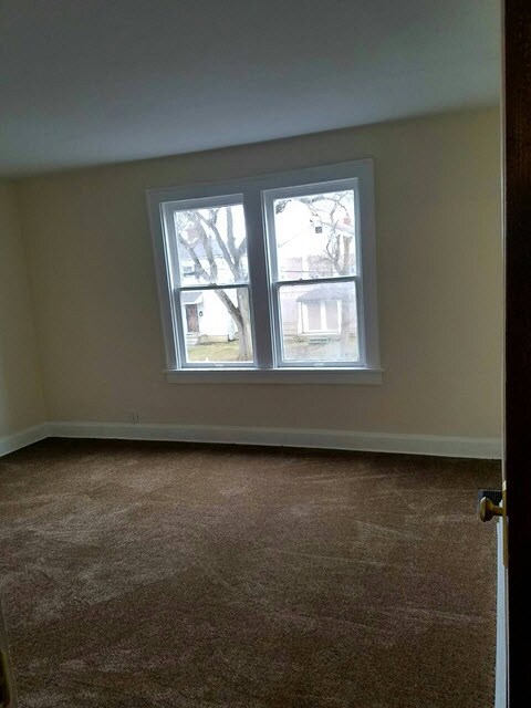 Building Photo - 1295 E 18th Ave