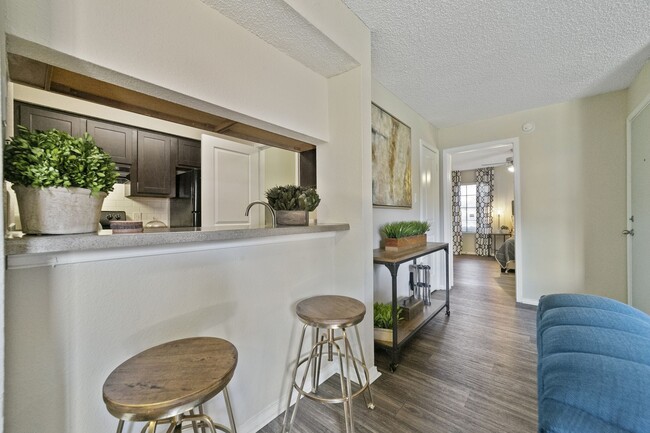 Living Room With Bar Feature - Creekside on the Green