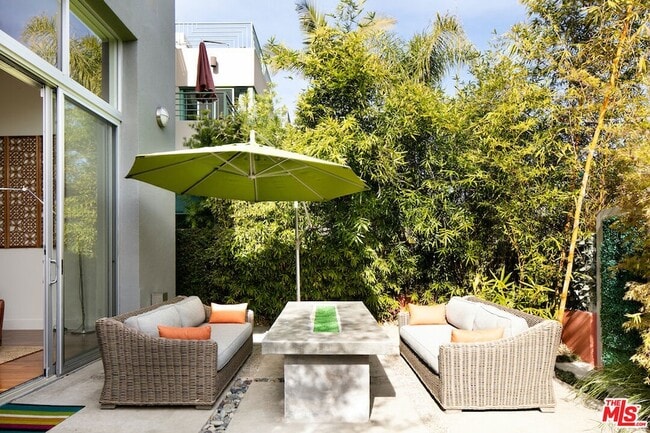 Photo - 2217 Grand Canal House