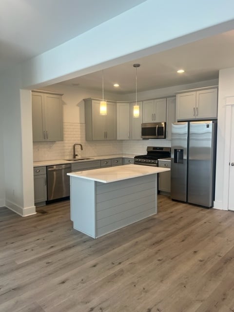 Foto del edificio - Stunning 3BR/3.5BA with 2+ car attached ga...