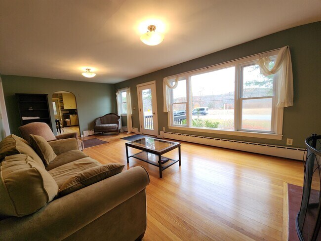 Foto del edificio - 907 W Swanzey Rd