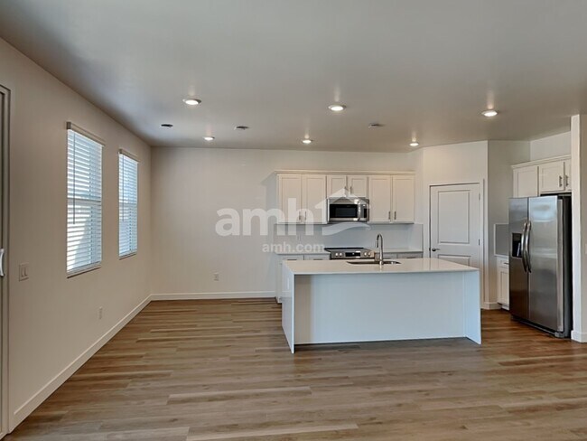 Building Photo - 6489 E Paseo Baranda