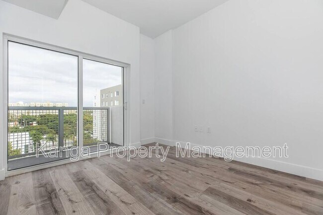 Foto del edificio - 39 NW 7th Ave