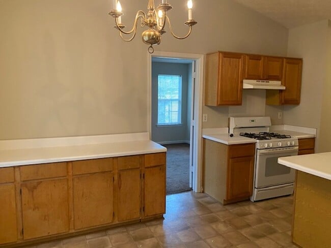 Building Photo - Ranch style home in McDonough