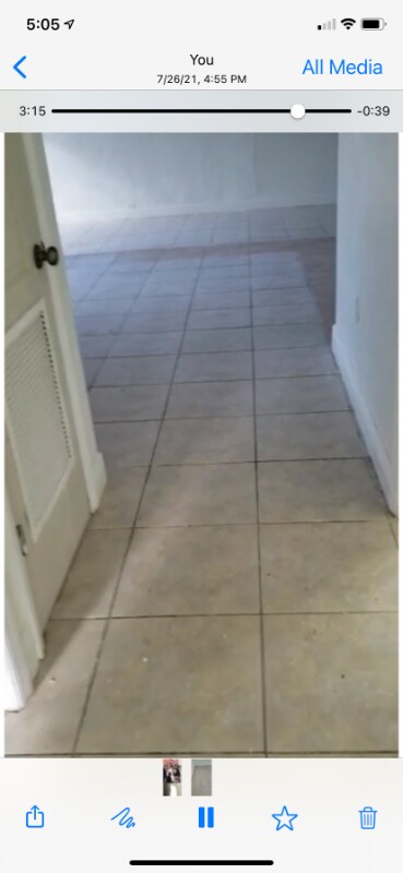 Foto del edificio - 1212 NE 136th Terrace