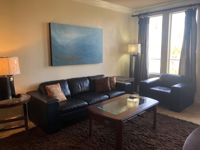 Foto del edificio - Meridian 2 BDR /2 BATH Luxury Condo - RESO...
