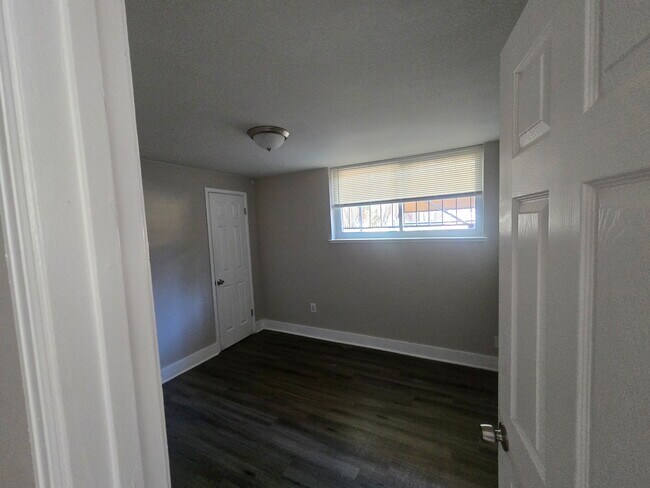 Building Photo - 1643 Beeler St