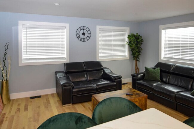 Foto del edificio - 27 Blackwood Ave