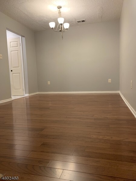 Foto principal - 244 Matthews Drive