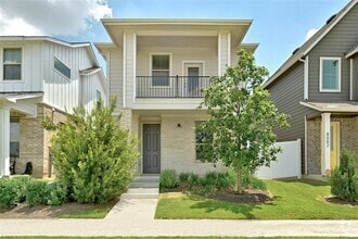 Building Photo - 8004 Lennon Dr