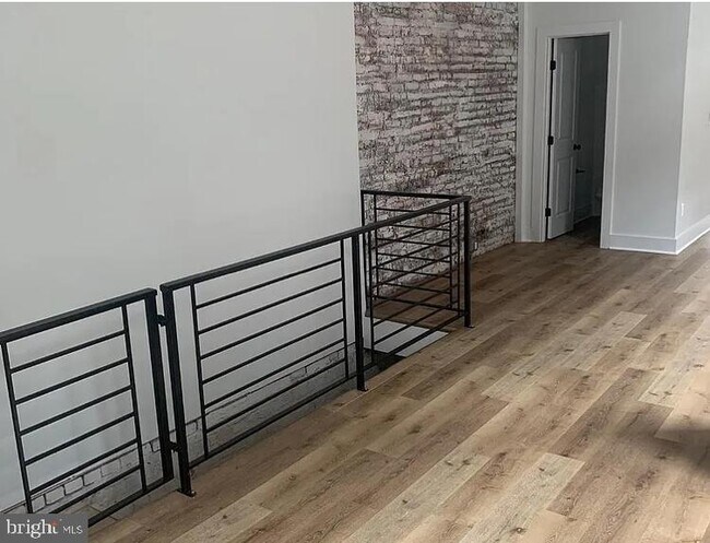 Foto del edificio - 2124 E Somerset St