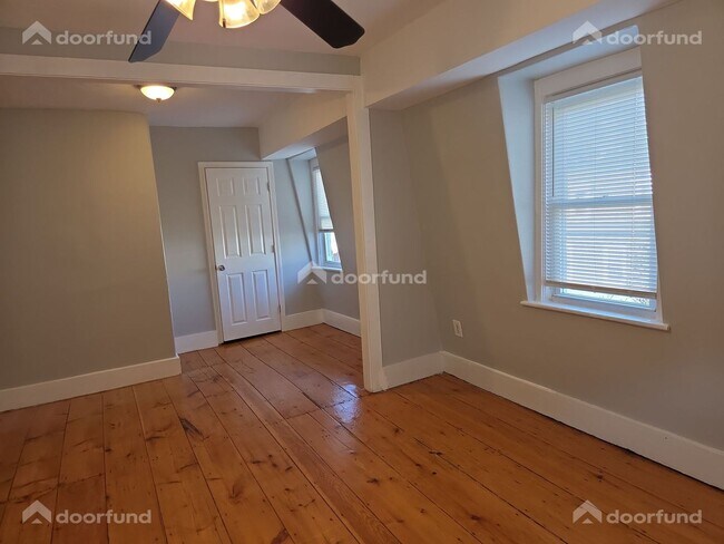 Foto del edificio - 17 Wachusett St