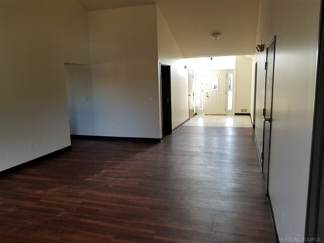 Foto del edificio - 53361 Zachary Dr