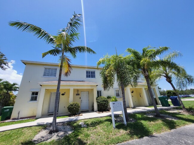 Foto del edificio - 19344 SW 103rd Ct
