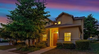 Front Door Exterior - 1000 Diamond Dr