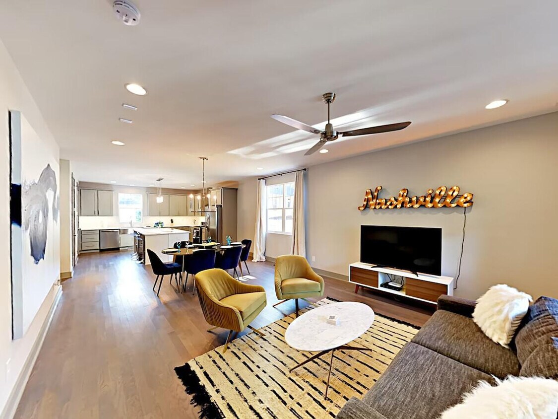 Foto principal - 2125 8th Ave S