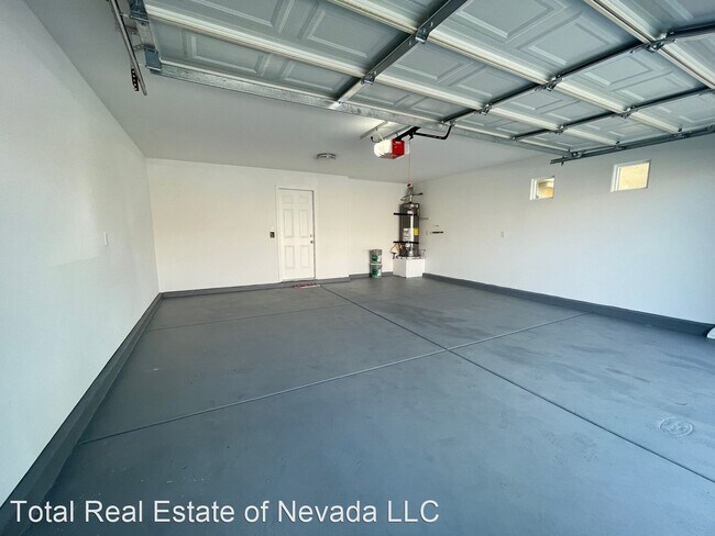 Foto del edificio - 3 br, 3 bath House - 6734 Erato Falls St.