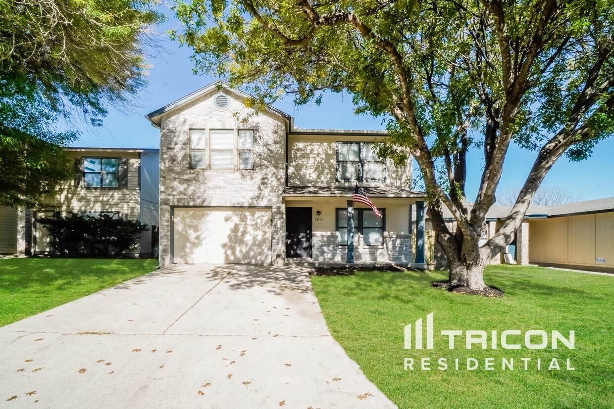 Foto principal - 6835 Rebel Grove Drive Converse TX