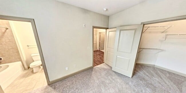 Foto del edificio - 3333 Weslayan St