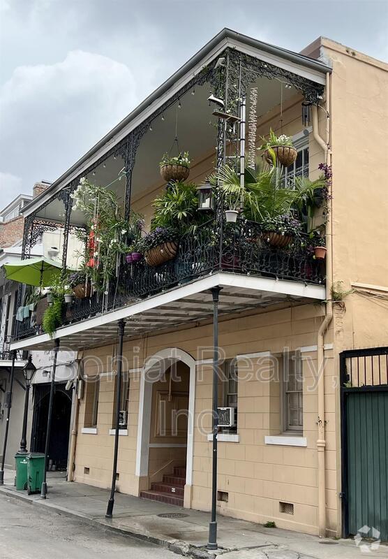 French Quarter Apartments under 1,000 New Orleans, LA 2 Rentals