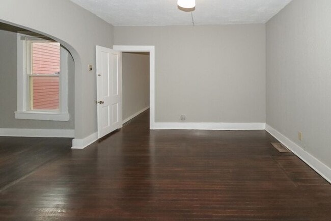 Foto del edificio - 3 Bedroom Home Near Fountain Square