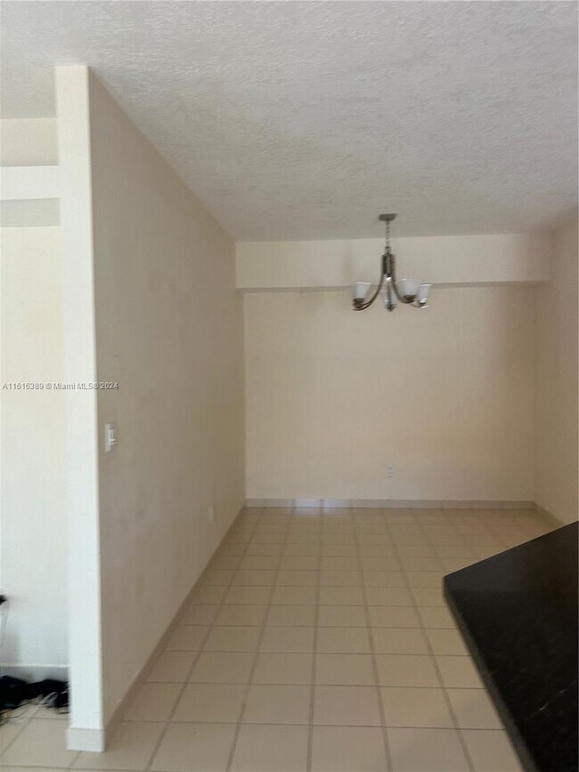 Building Photo - 701 SW 158th Terrace