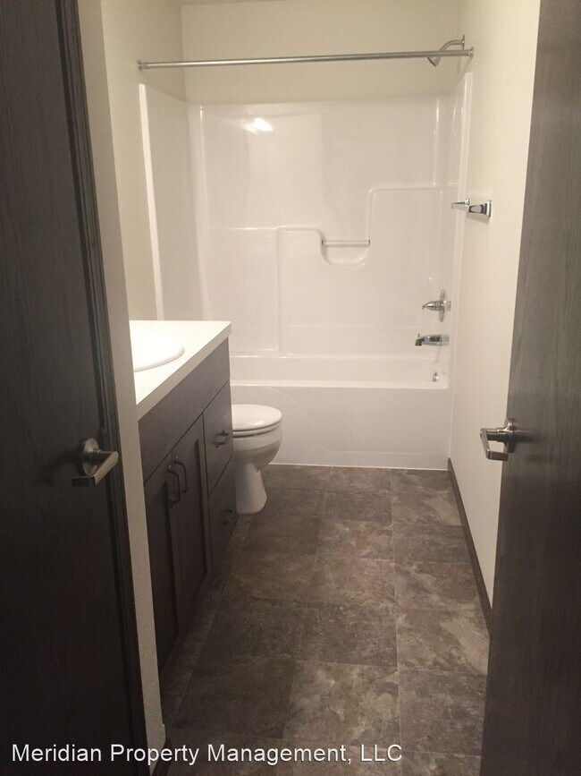 Building Photo - 3 br, 2 bath House - 911 Eaglewood Ave