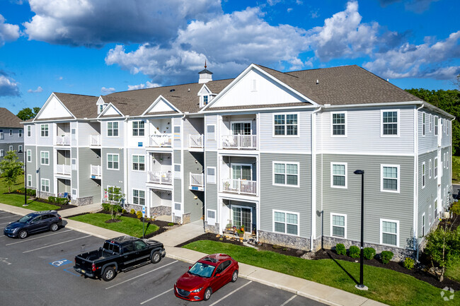 Building Photo - Harbor Landing