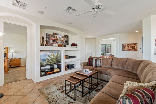 Building Photo - 11512 E Raintree Dr