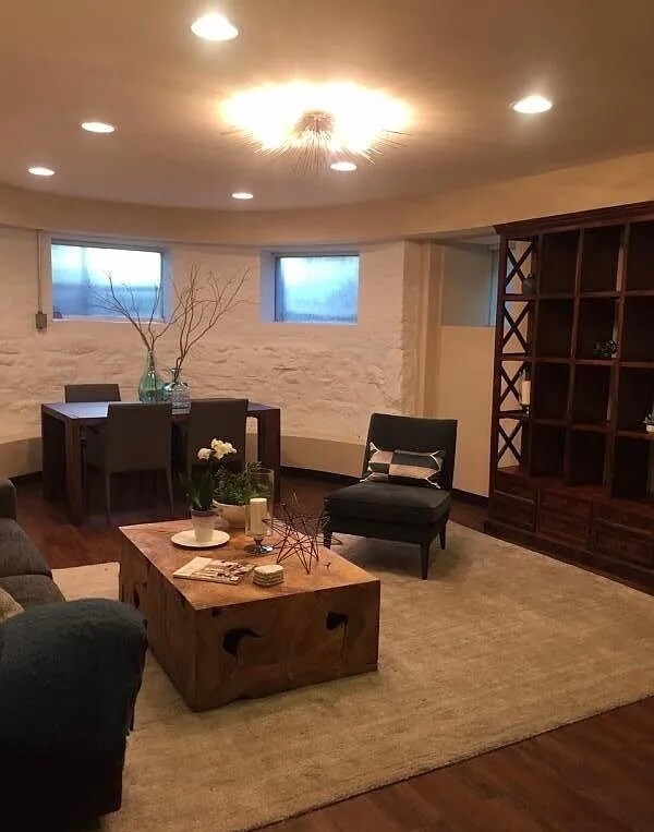 Foto del edificio - 1352 N La Salle Dr