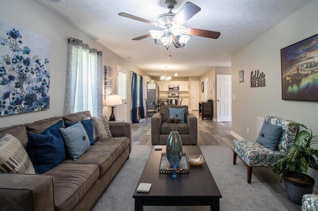 Building Photo - 2128 Silva Ct