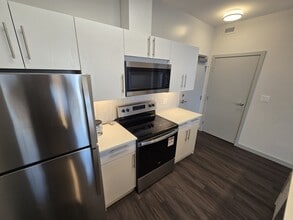 Building Photo - 1125 Pembina Hwy