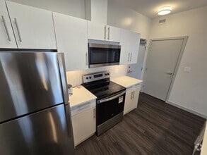 Building Photo - 1125 Pembina Hwy