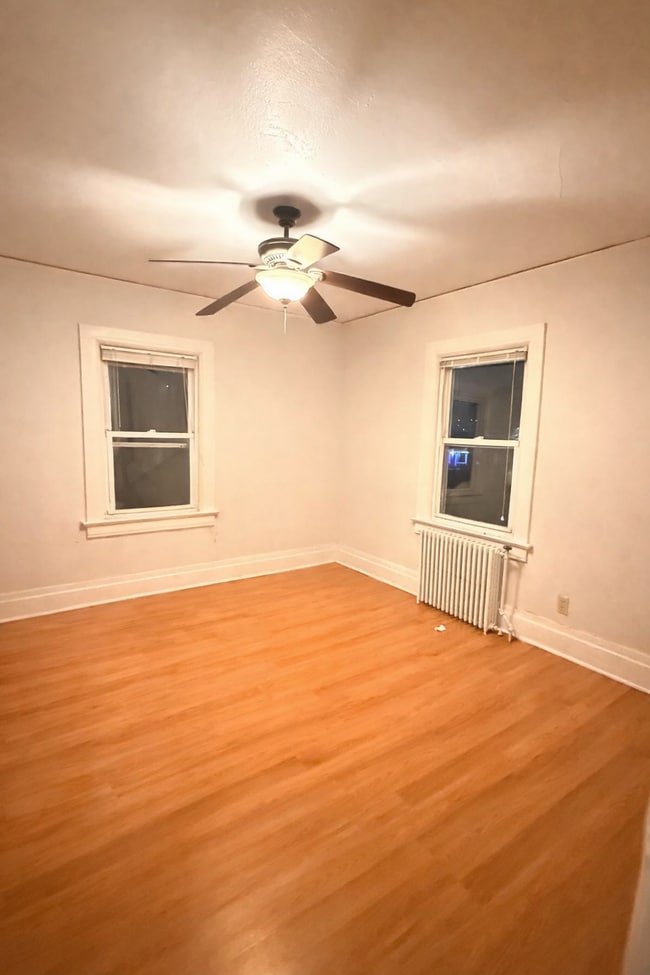 Building Photo - 11 Saratoga Ave