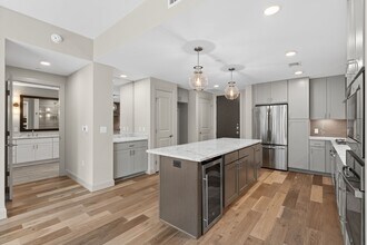 Building Photo - 2511 Willowick Rd