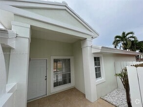 Building Photo - 11341 SW 63rd Terrace