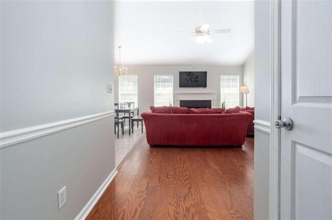 Building Photo - 3905 Waldrop Hills Dr