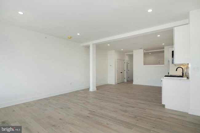Foto del edificio - 2109 S Iseminger St