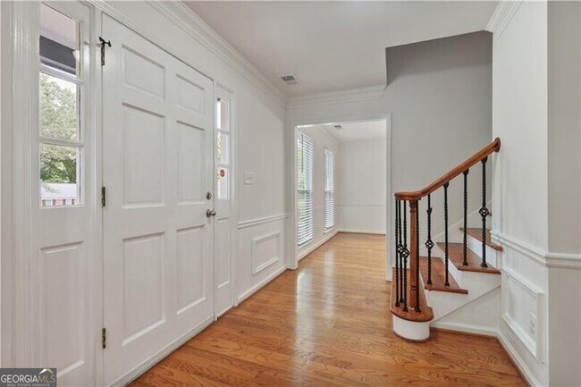 Building Photo - 1056 Dogwood Forest Dr NE