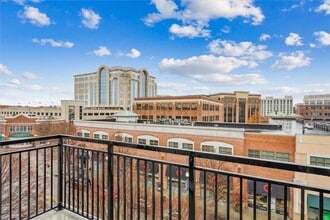 Building Photo - 670 Town Center Dr