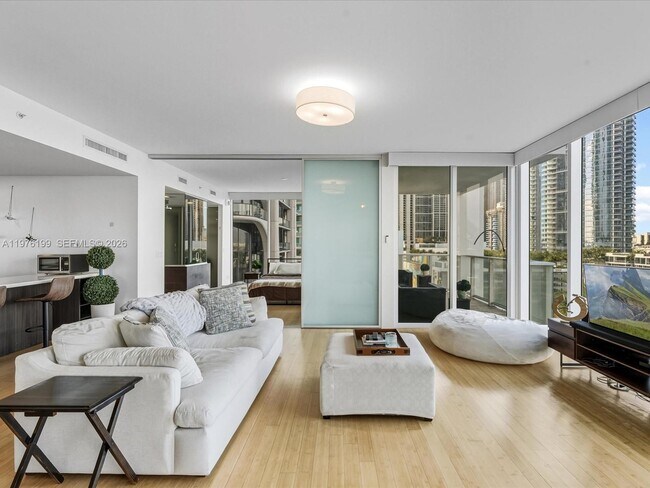 Foto del edificio - 1040 Biscayne Blvd